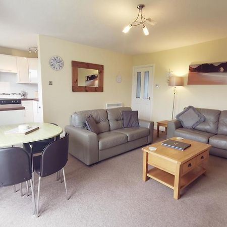 10 Isallt Lodges - Close To Beach - 2 Bed Apt Trearddur Exterior photo